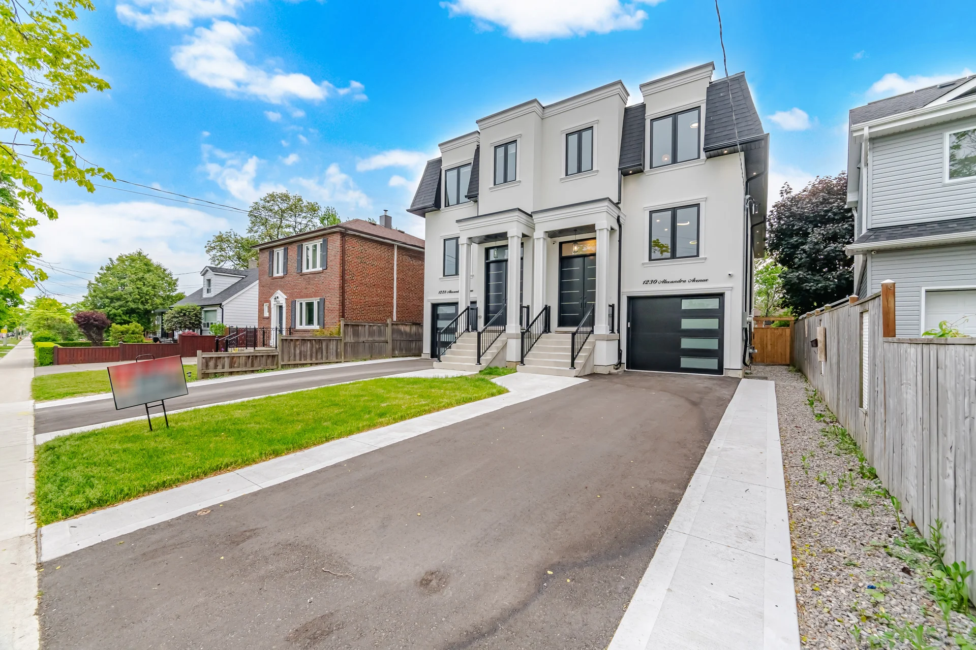 1230 Alexandra Avenue, Mississauga - photo 4