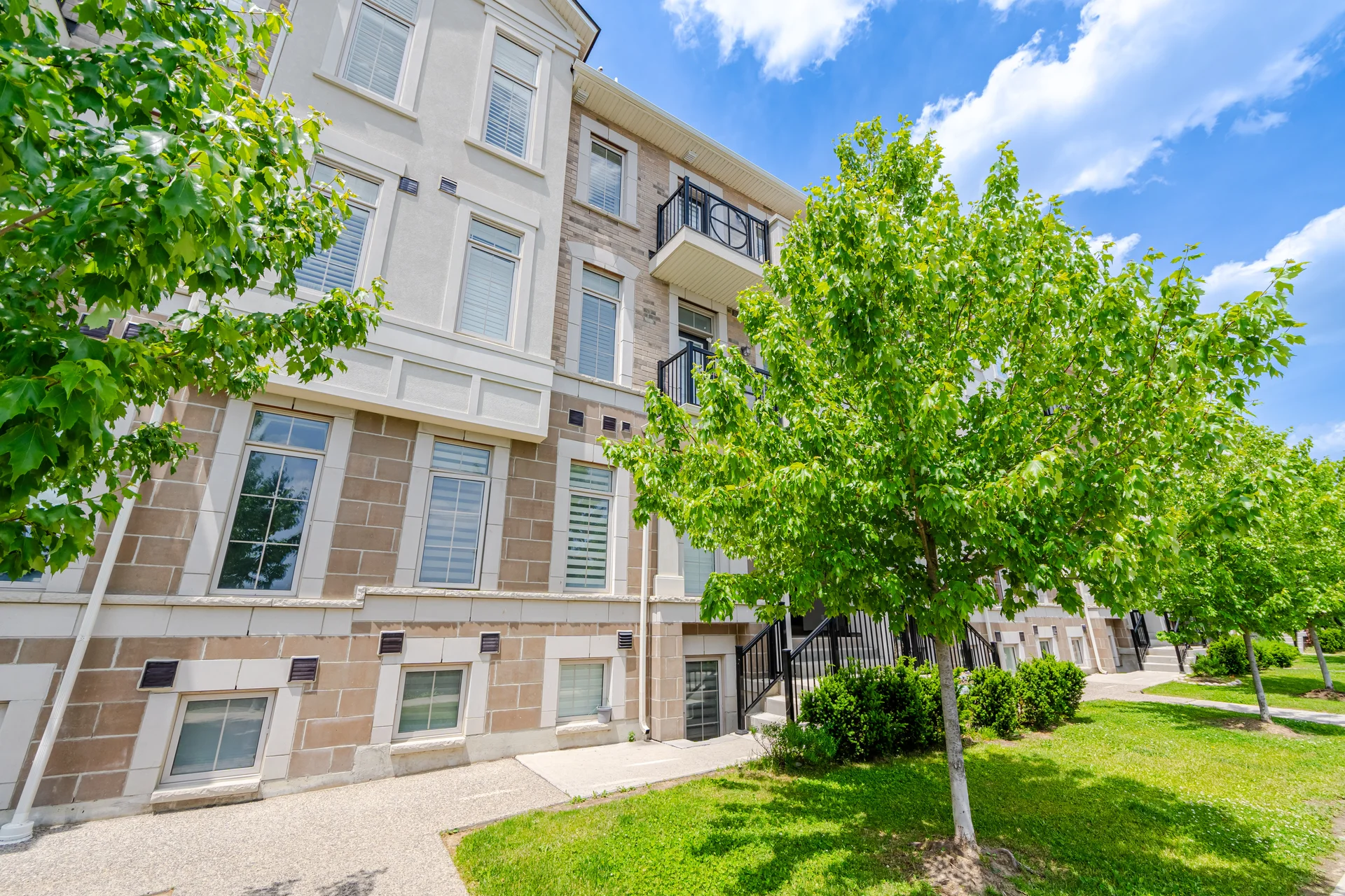 #48-65 Armdale Road, Mississauga - photo 2
