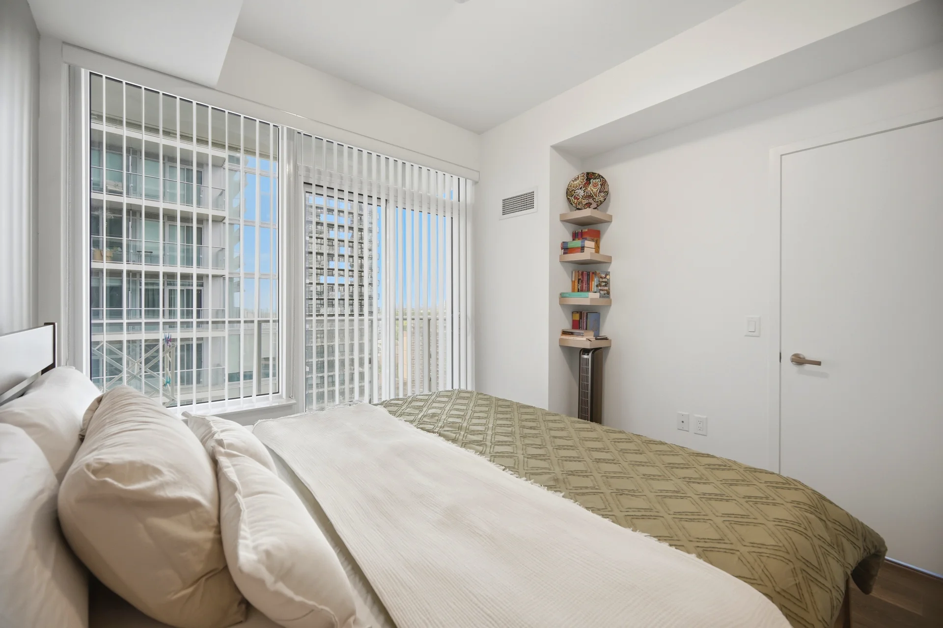 #1803-195 Redpath Avenue, Toronto - photo 23