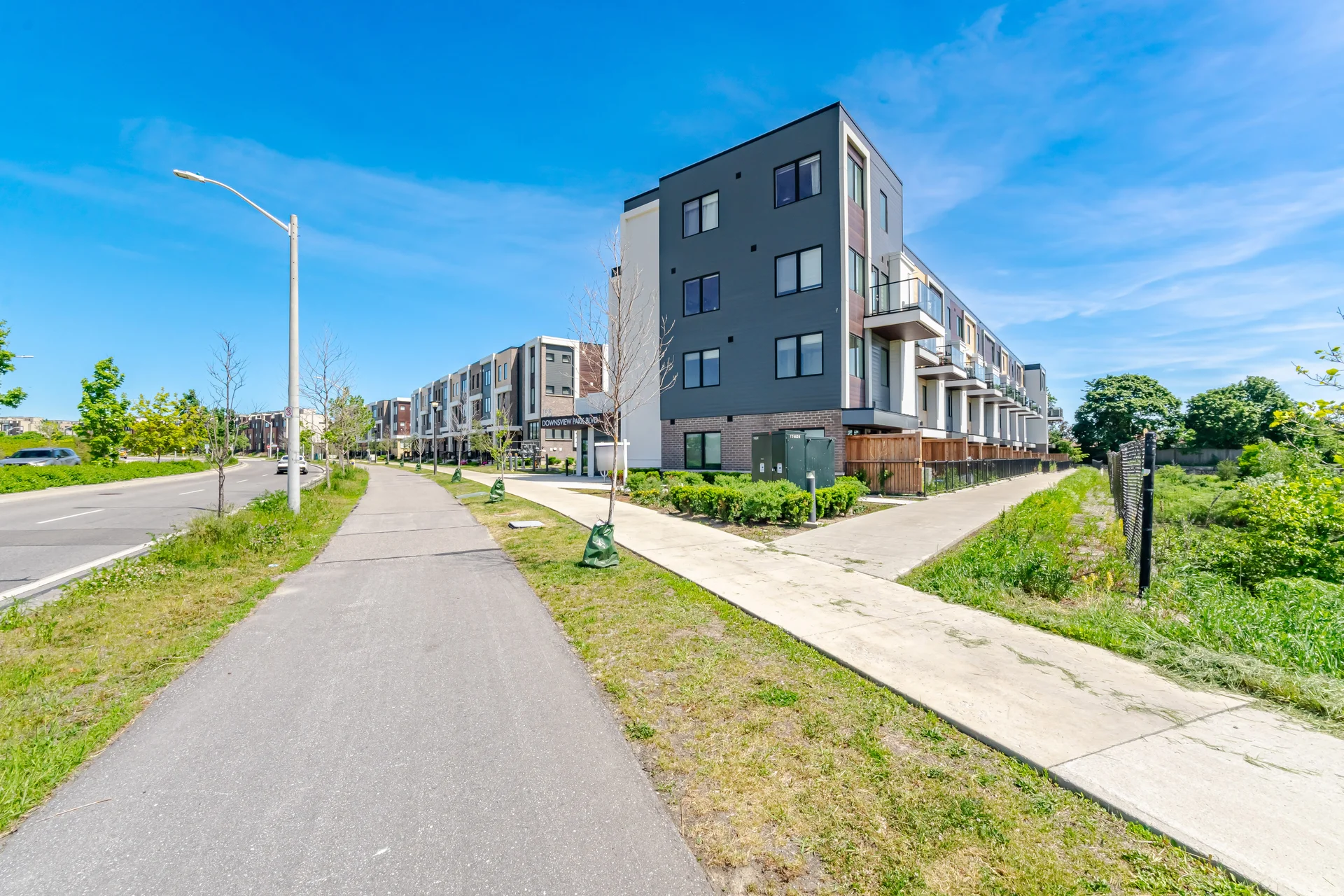 #204-155 Downsview Park Boulevard, North York - photo 2