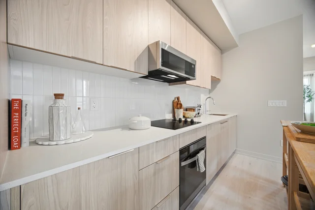#413-2501 Saw Whet Boulevard, Oakville - photo 13