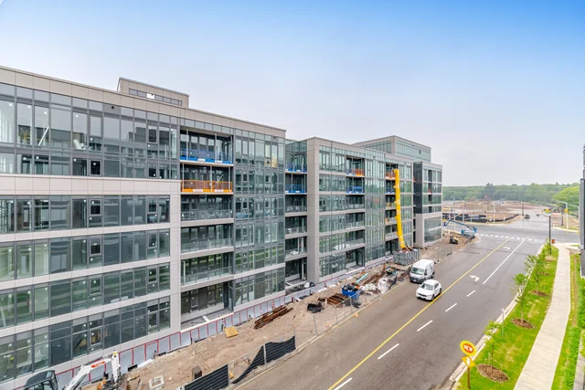 #413-2501 Saw Whet Boulevard, Oakville - photo 43