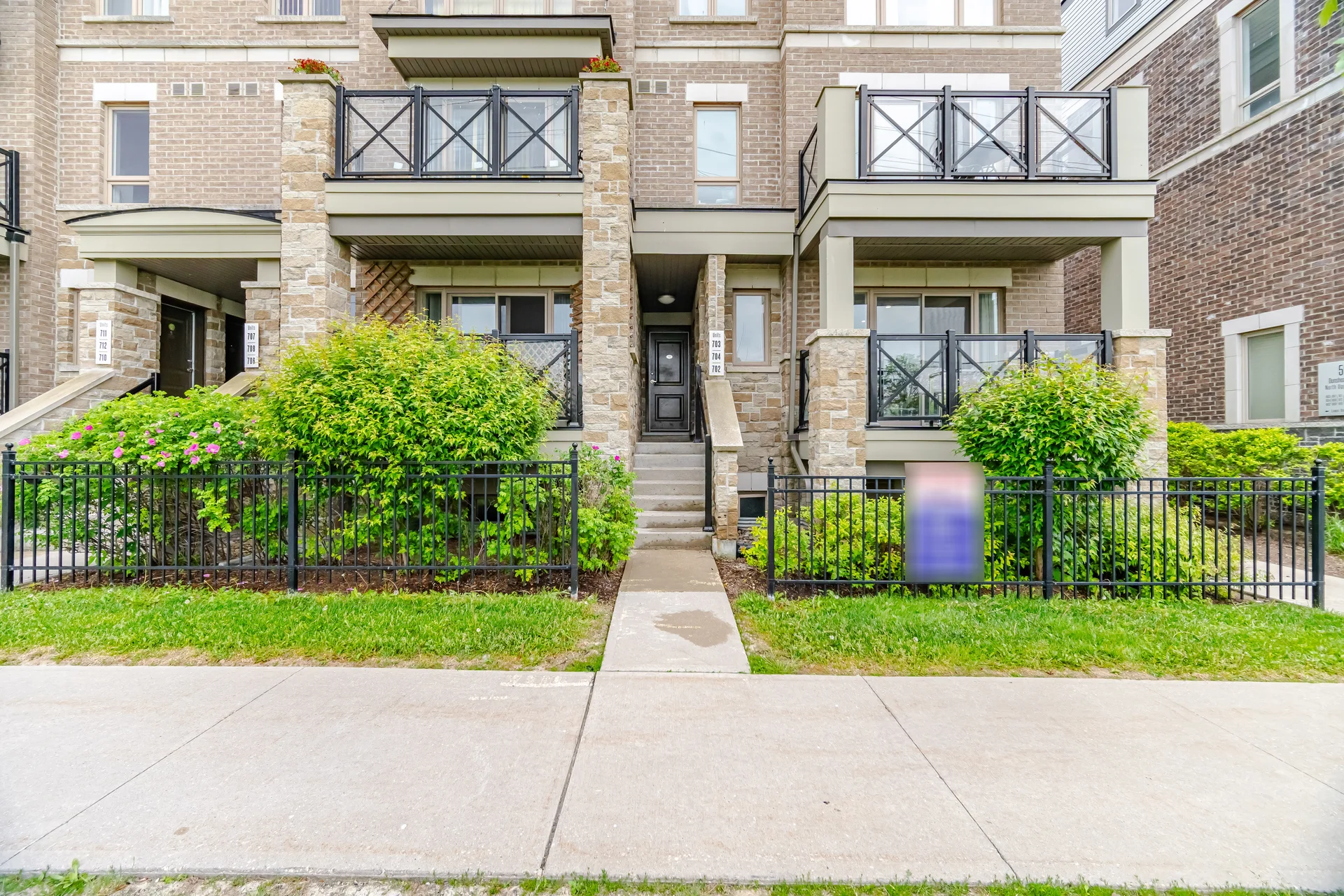 #702-60 Dunsheath Way, Markham - photo 4