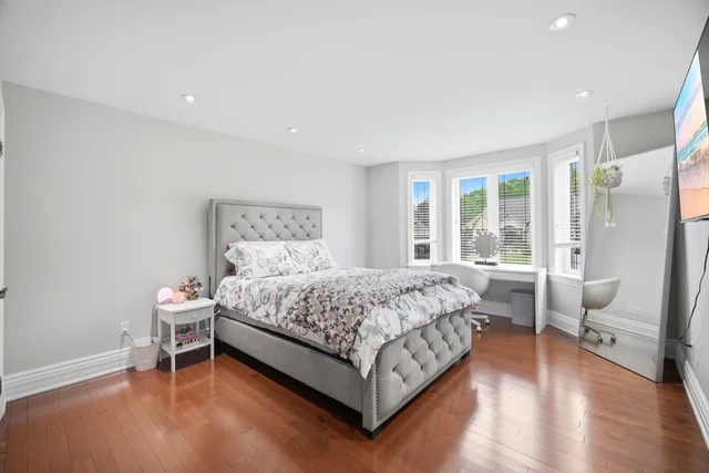 3 Valley Hill Drive, Bolton - photo 66