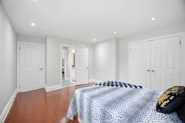 3 Valley Hill Drive, Bolton - photo 69