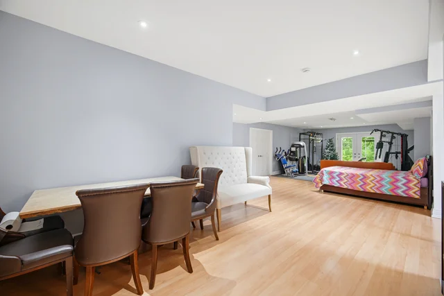 3 Valley Hill Drive, Bolton - photo 77
