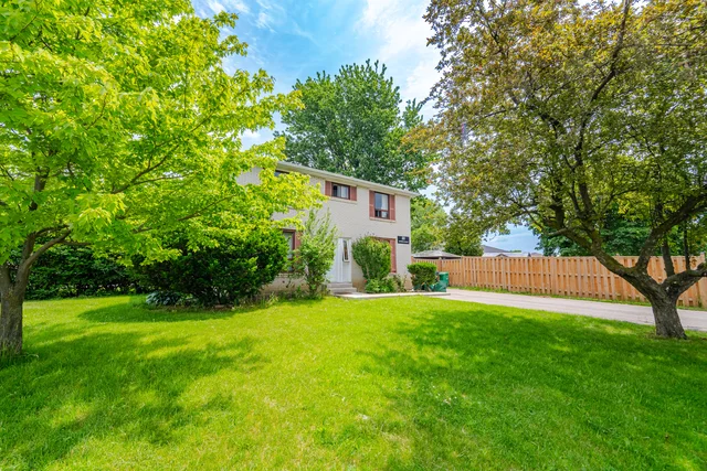 33 Earlsdale Crescent, Brampton - photo 3