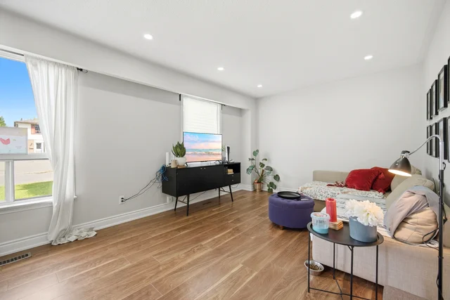 33 Earlsdale Crescent, Brampton - photo 9