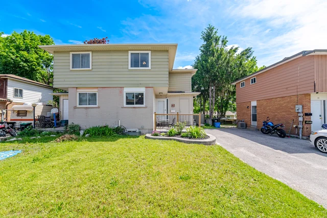 13 Chaucer Crescent, Barrie - photo 3