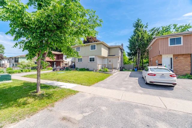 13 Chaucer Crescent, Barrie - photo 5