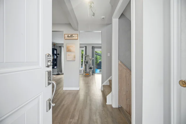 13 Chaucer Crescent, Barrie - photo 9