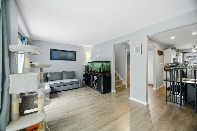13 Chaucer Crescent, Barrie - photo 17