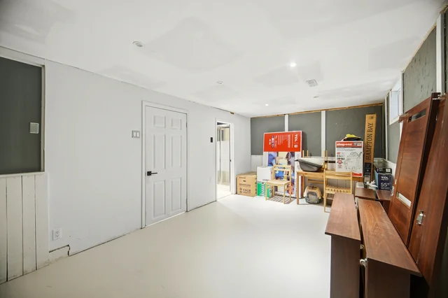13 Chaucer Crescent, Barrie - photo 35