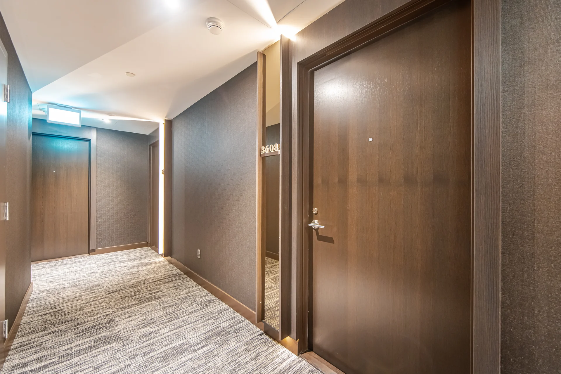 #3608-11 Yorkville Avenue, Toronto - photo 5