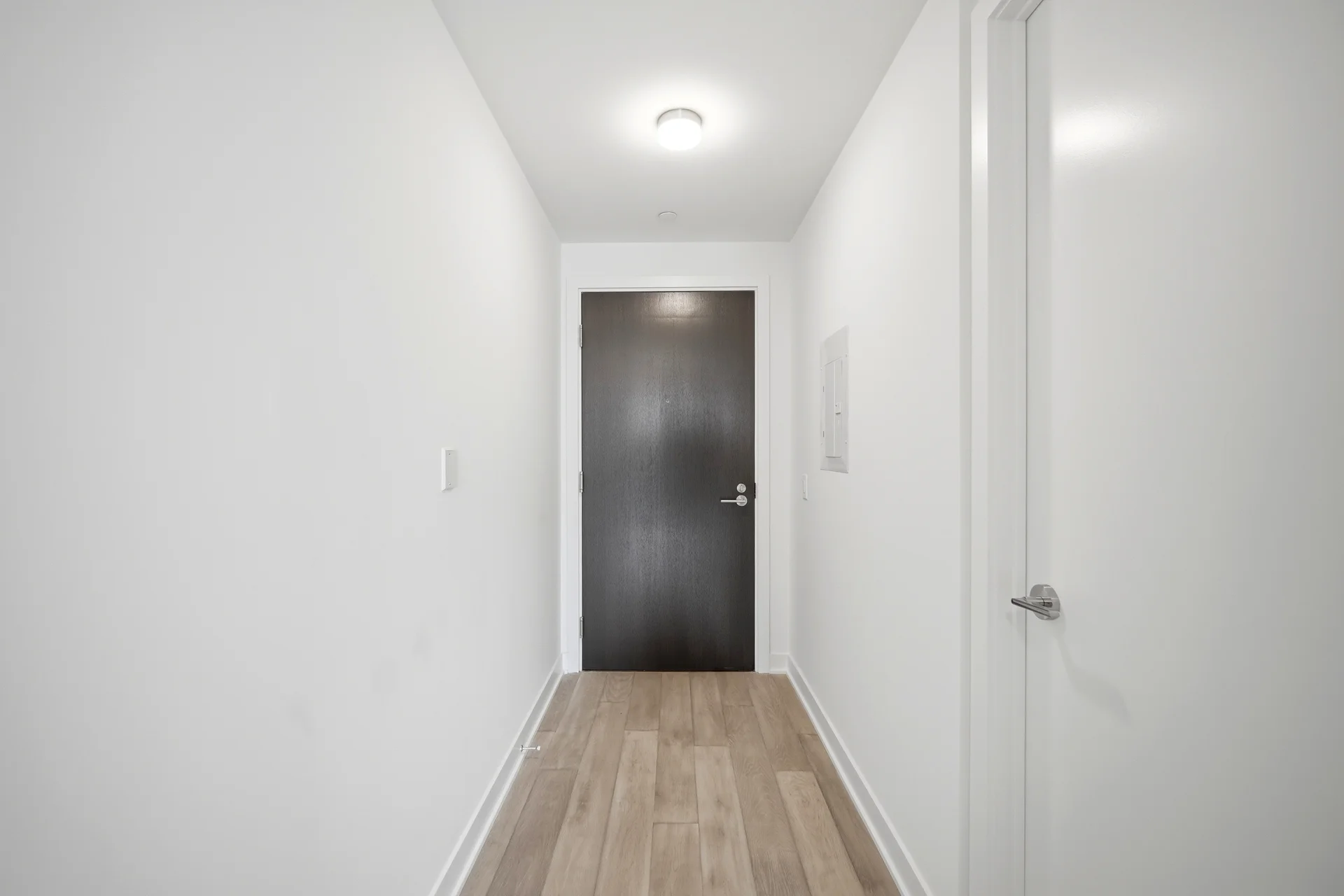 #3608-11 Yorkville Avenue, Toronto - photo 6