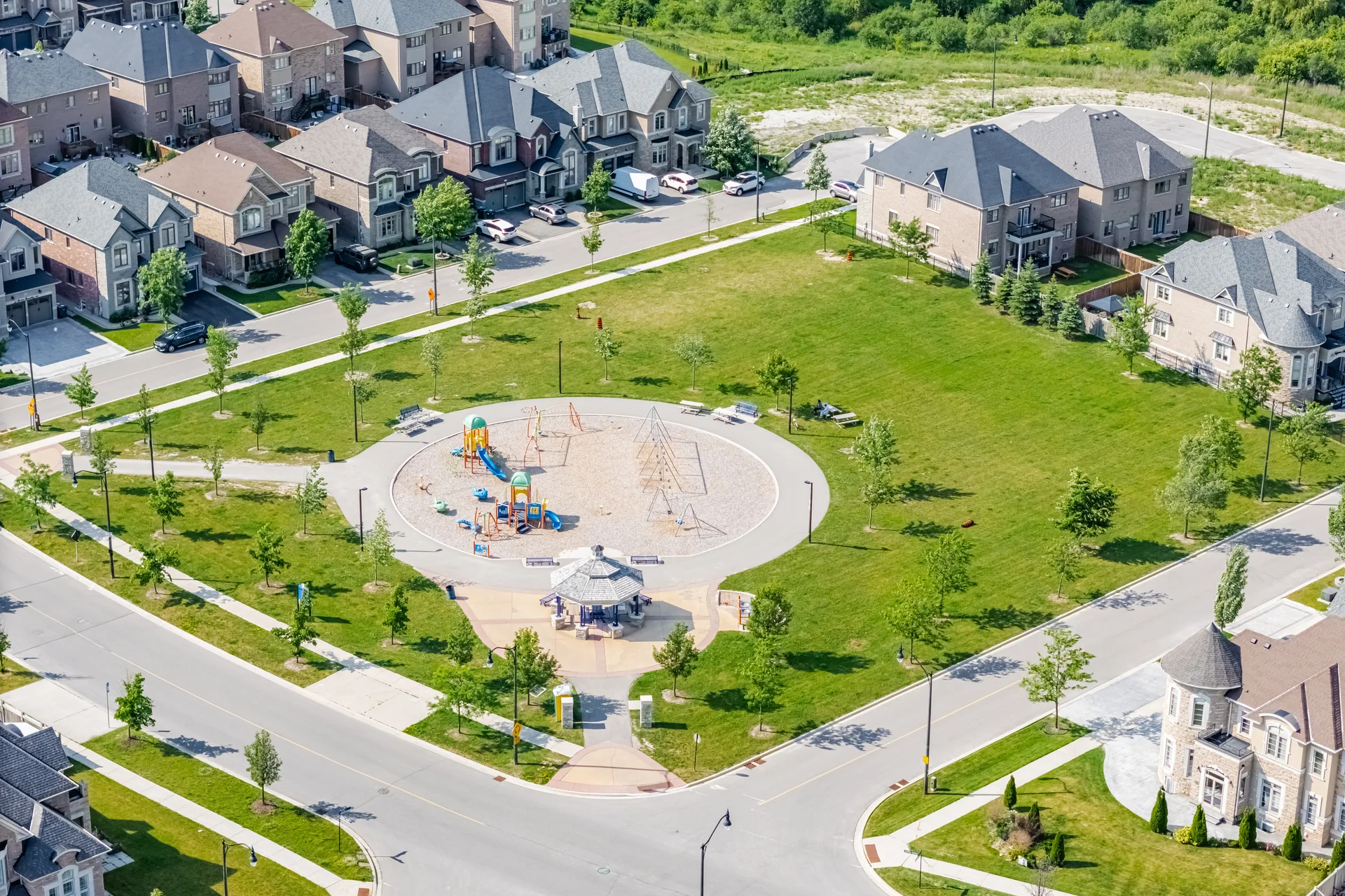 3628957
