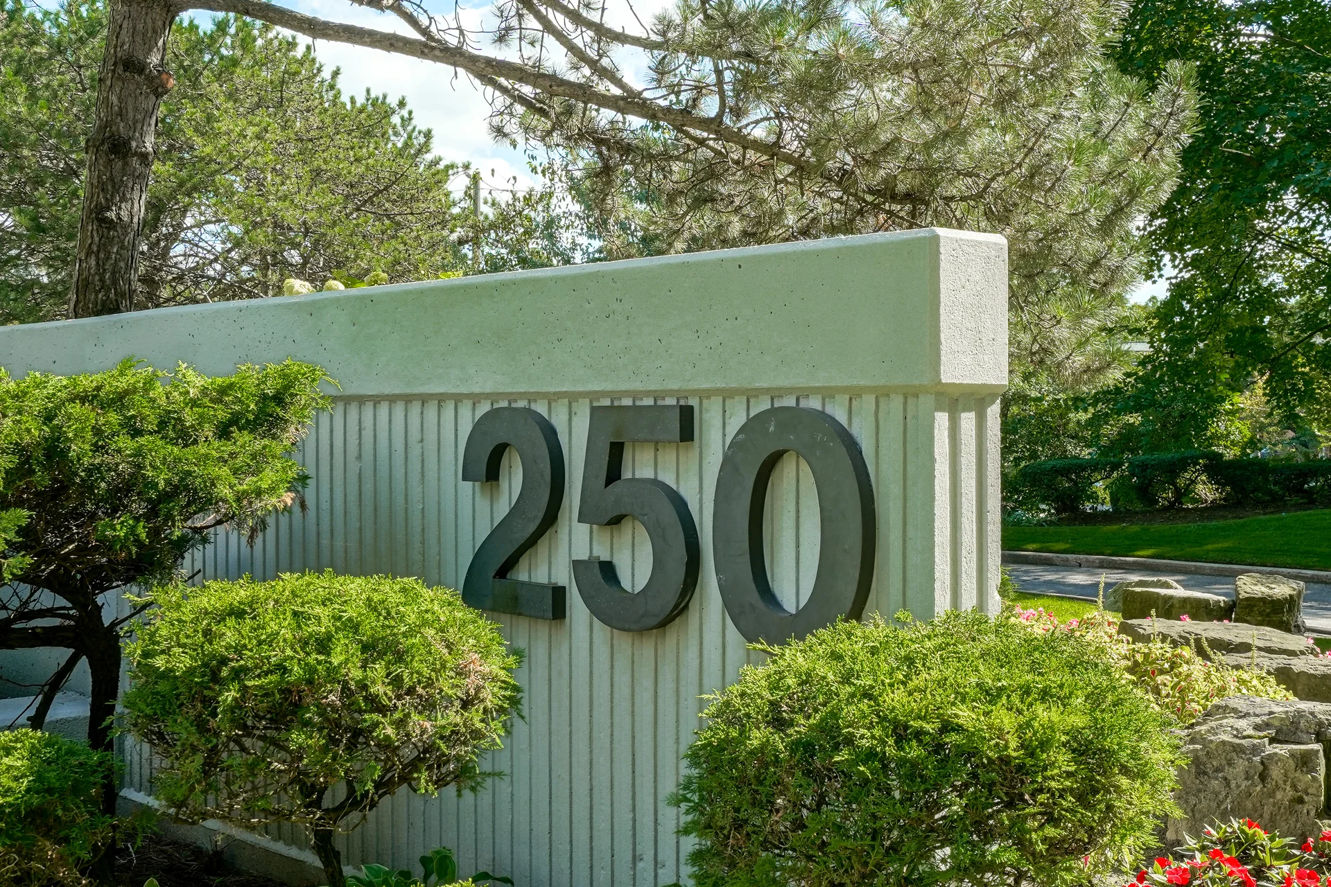 3629685