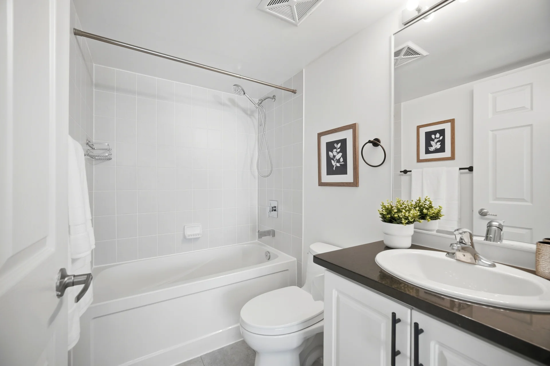 3631712
