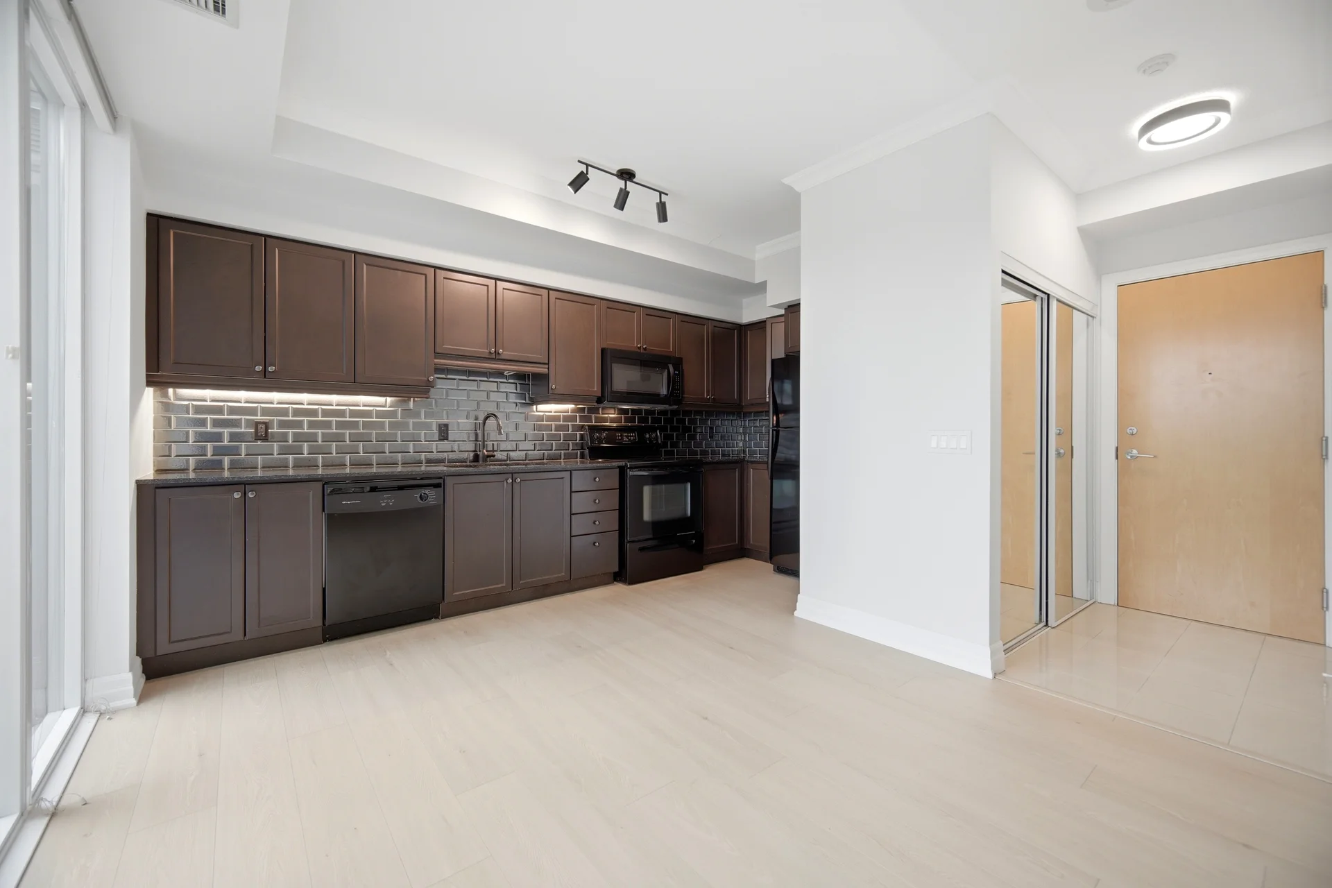 #330-58 Marine Parade Drive, Etobicoke - photo 12