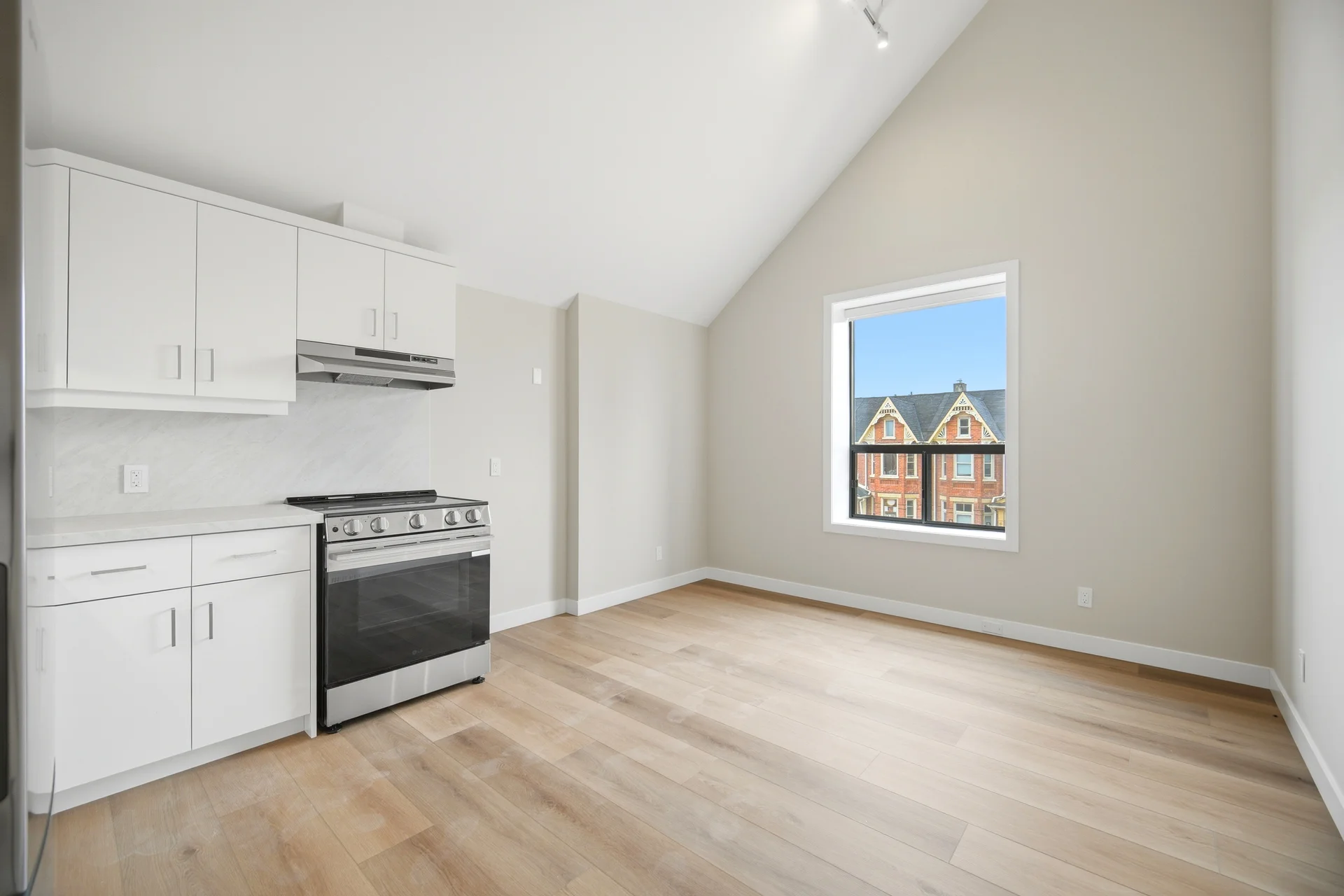 #7-3 Zina Street, Orangeville - photo 8
