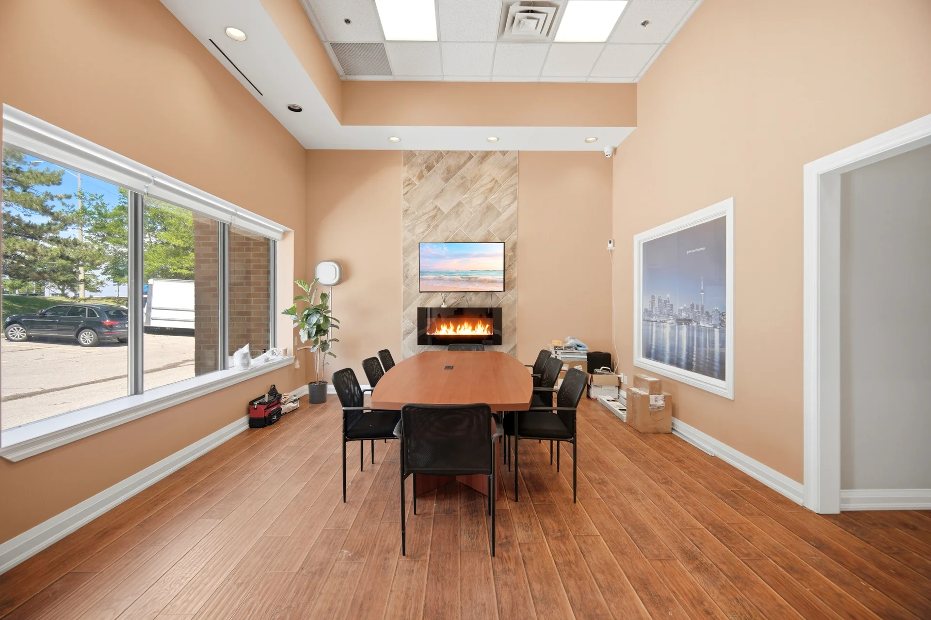 #2-16 Sims Crescent, Richmond Hill - photo 5