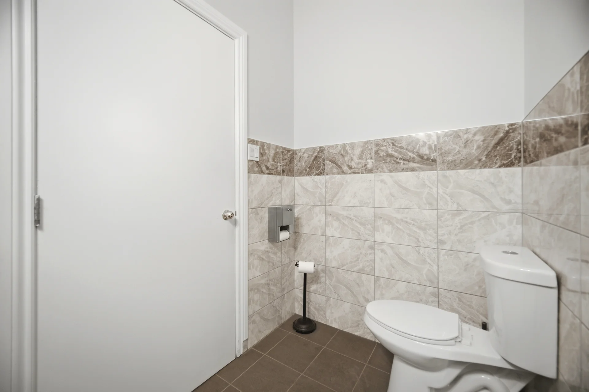 #2-16 Sims Crescent, Richmond Hill - photo 15