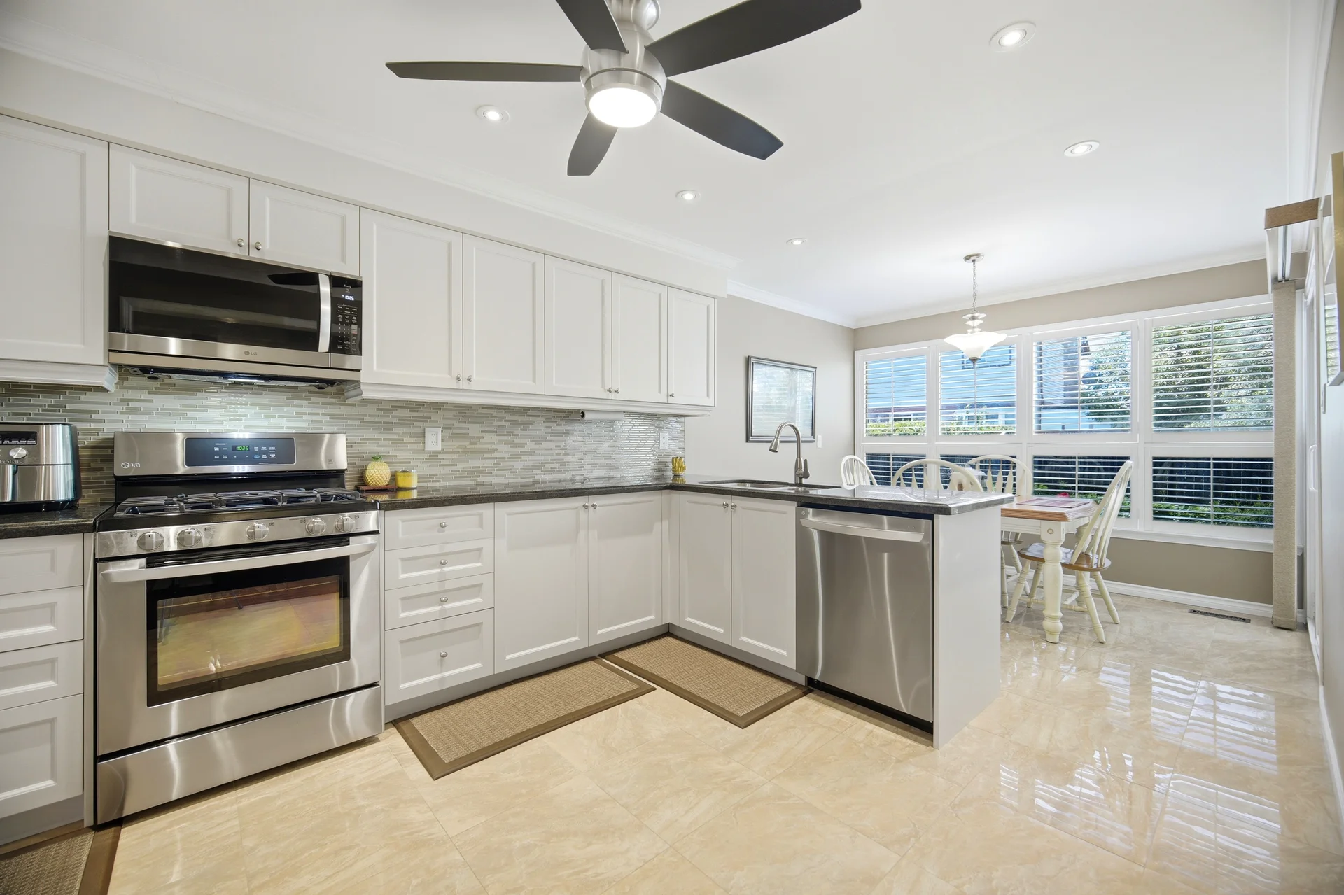 10 Meadow Bush Court, Brampton - photo 28