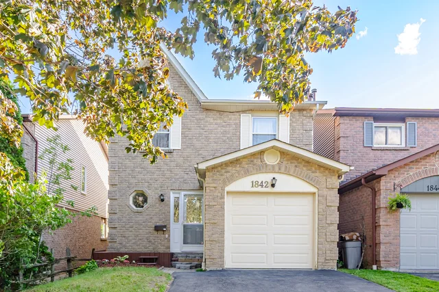 1842 Cricket Lane, Pickering - photo 2