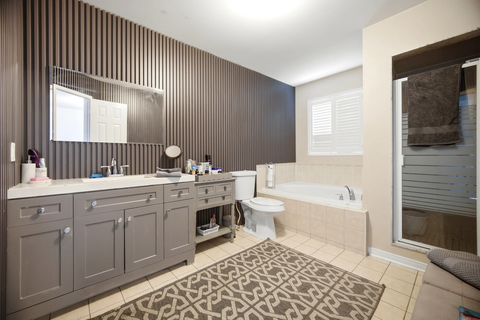3635773
