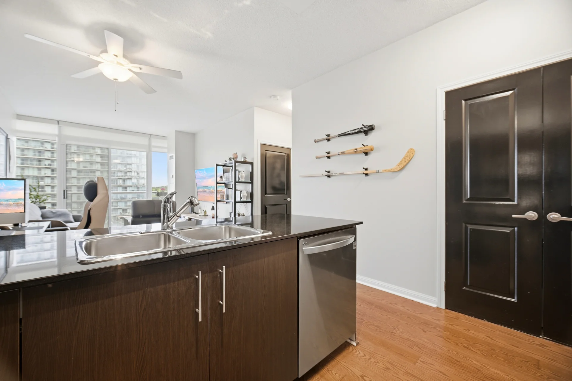 #601-15 Windermere Avenue, Toronto - photo 11
