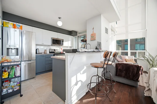 #319-200 Manitoba Street, Etobicoke - photo 12