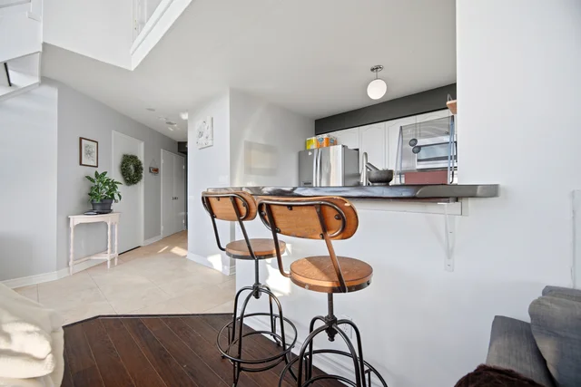 #319-200 Manitoba Street, Etobicoke - photo 16