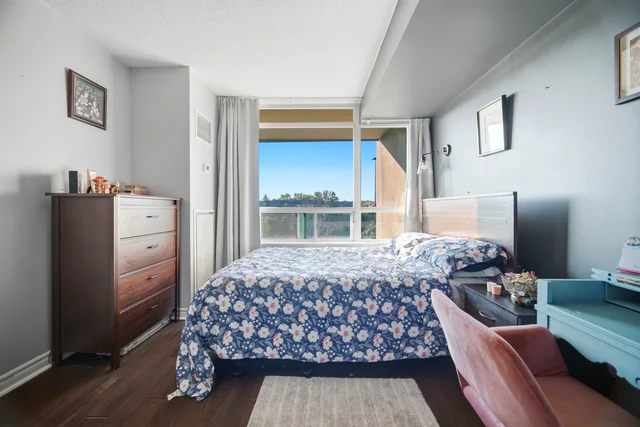#319-200 Manitoba Street, Etobicoke - photo 20