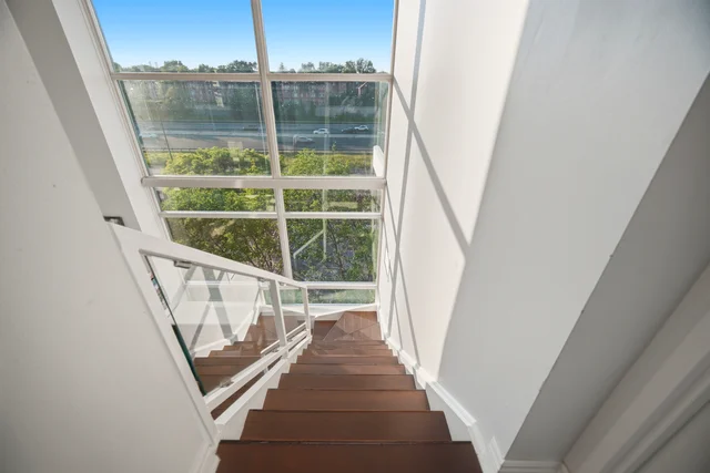 #319-200 Manitoba Street, Etobicoke - photo 31
