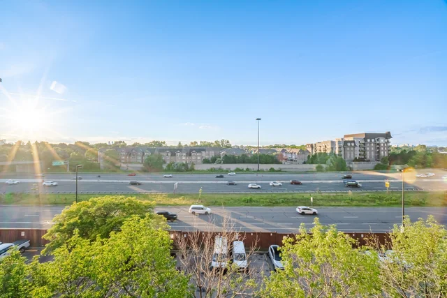 #319-200 Manitoba Street, Etobicoke - photo 47