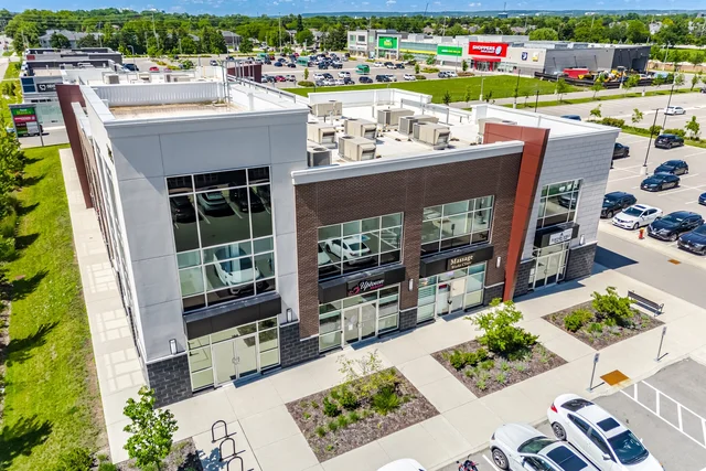 #103-3495 Rebecca Street, Oakville - photo 2