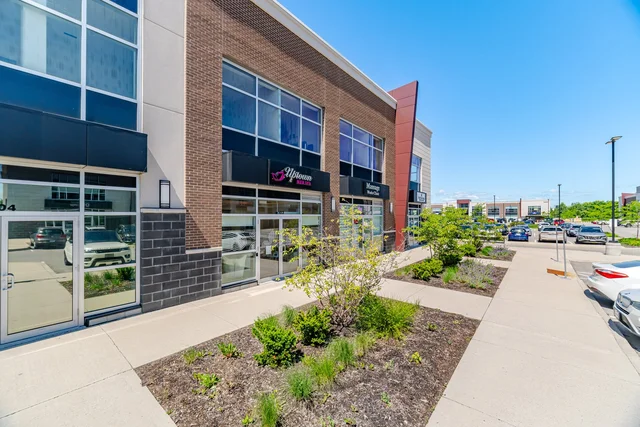 #103-3495 Rebecca Street, Oakville - photo 3