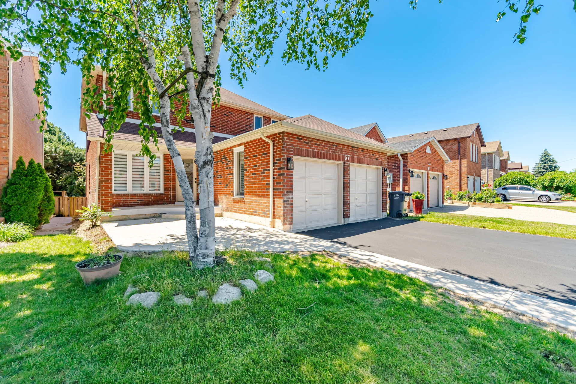 37 Lord Simcoe Drive, Brampton - photo 6
