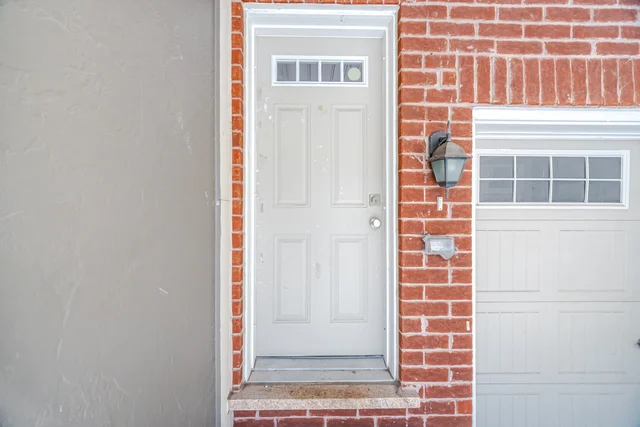 #22-6020 Derry Road, Milton - photo 7