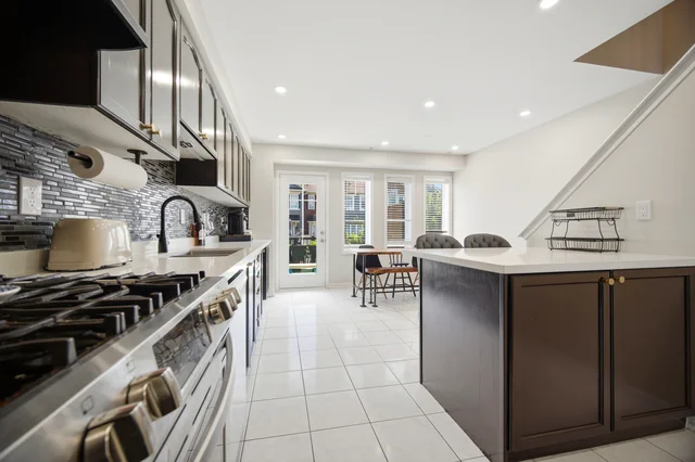 #22-6020 Derry Road, Milton - photo 20