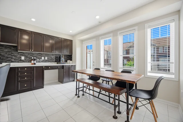 #22-6020 Derry Road, Milton - photo 22