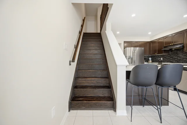 #22-6020 Derry Road, Milton - photo 32