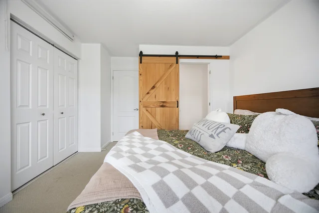 #22-6020 Derry Road, Milton - photo 38