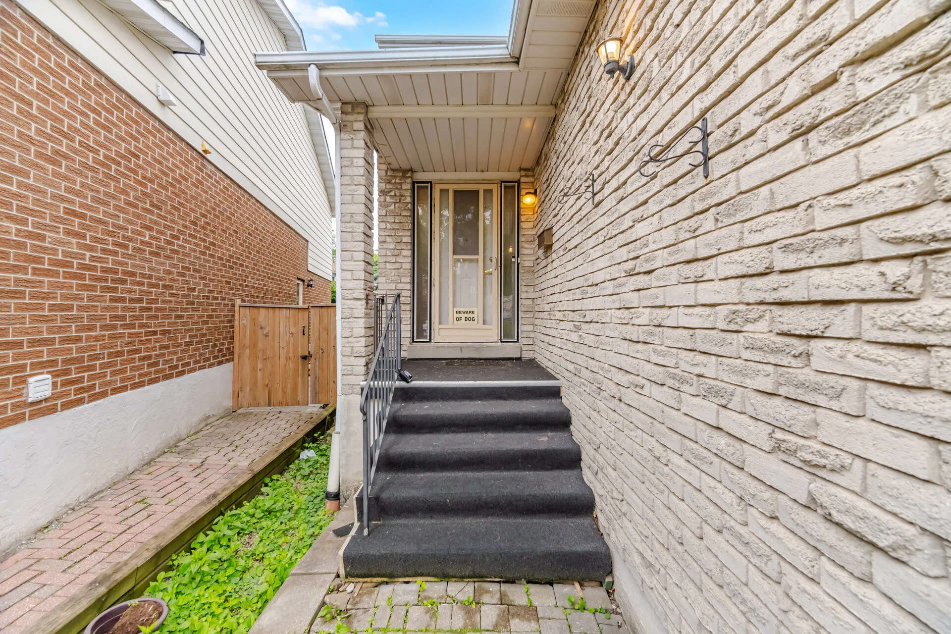 4070 Pavillion Court, Mississauga - photo 3
