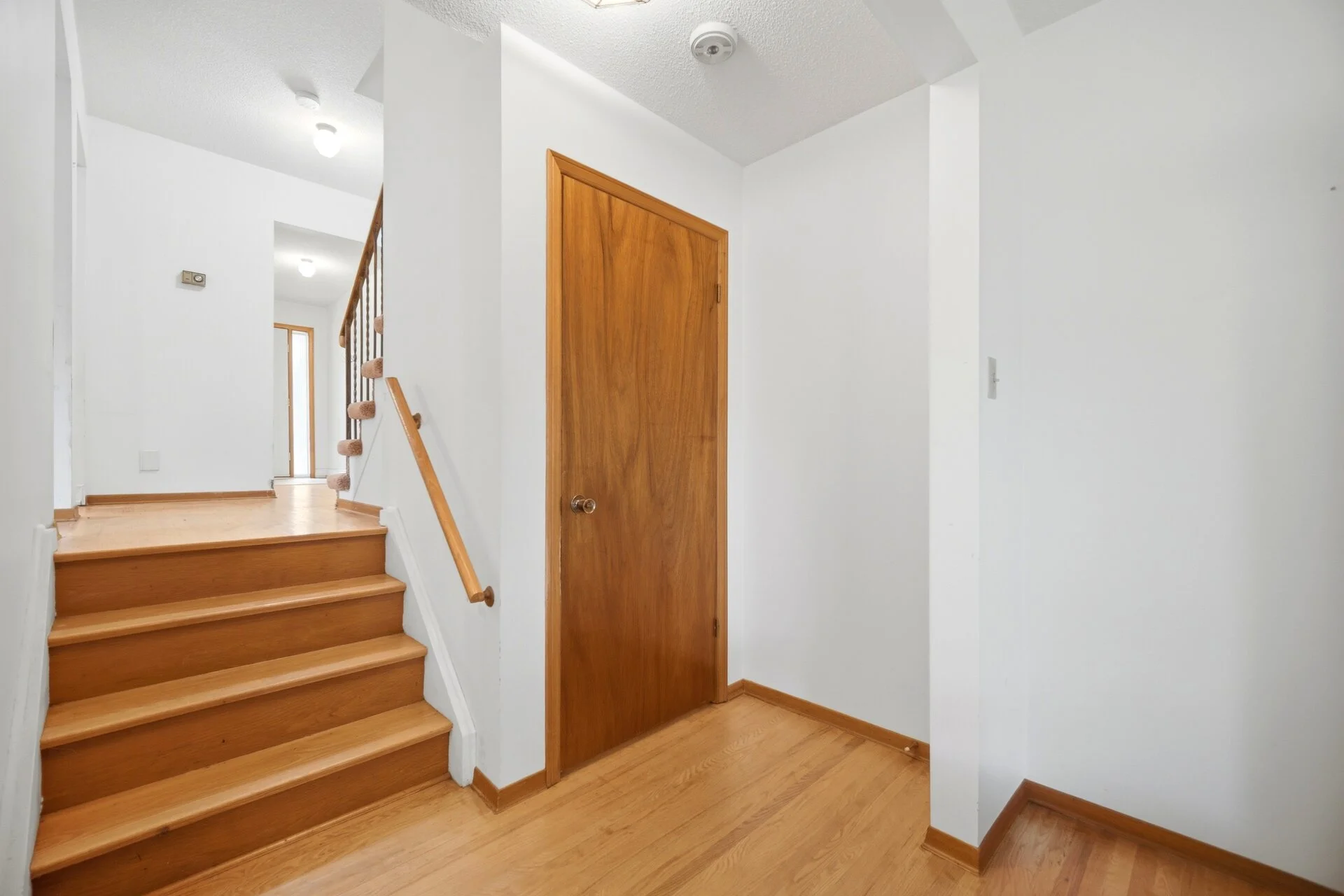 4070 Pavillion Court, Mississauga - photo 9