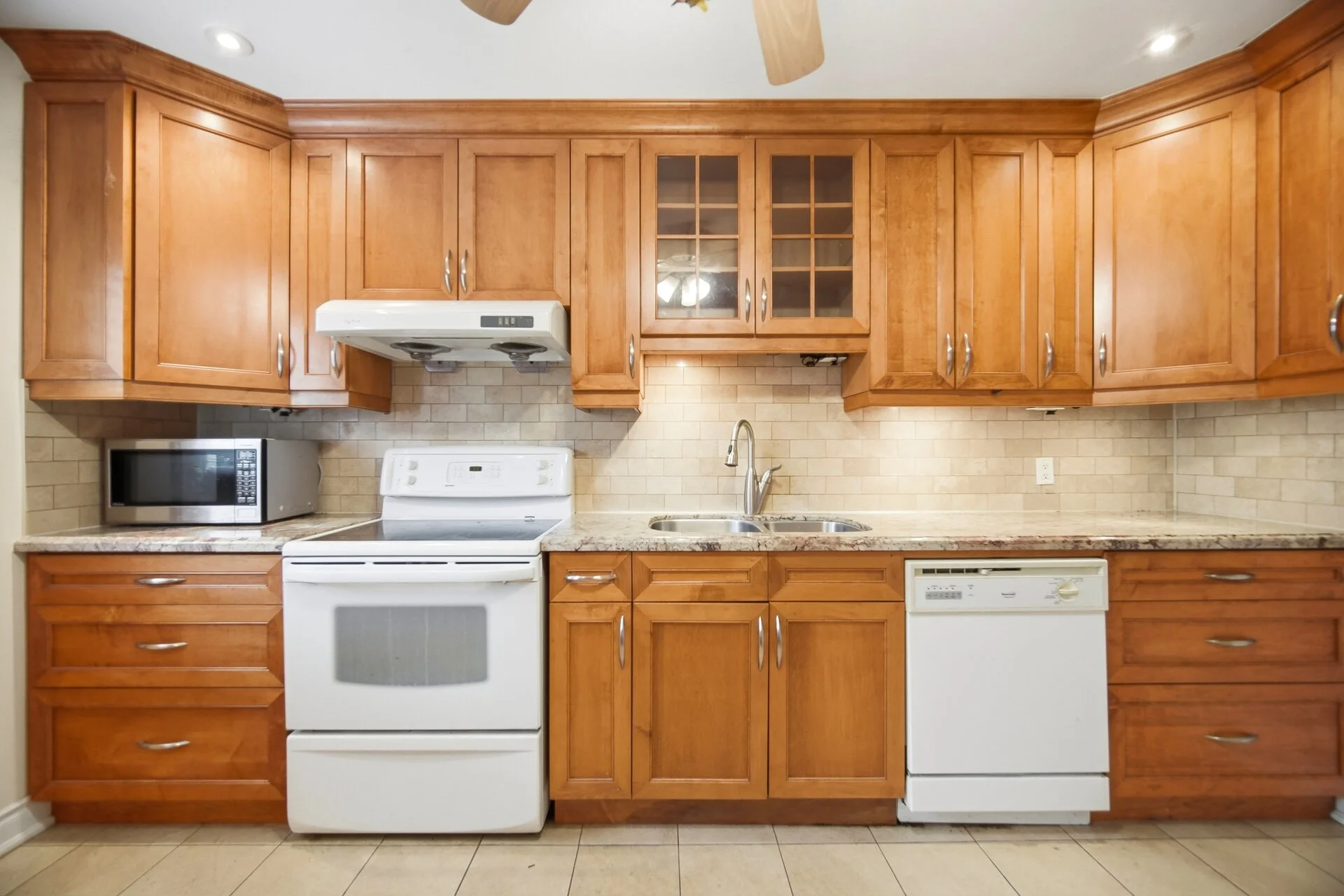 4070 Pavillion Court, Mississauga - photo 17
