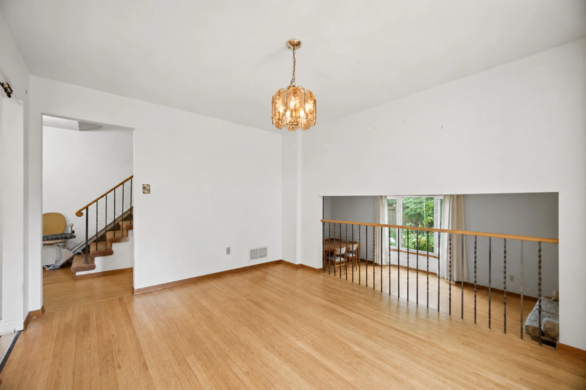 4070 Pavillion Court, Mississauga - photo 8