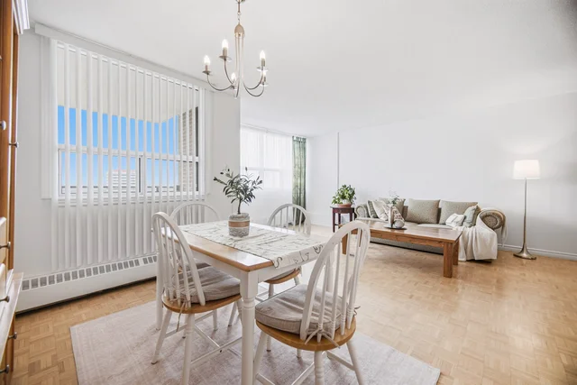 #1502-451 The West Mall, Etobicoke - photo 16