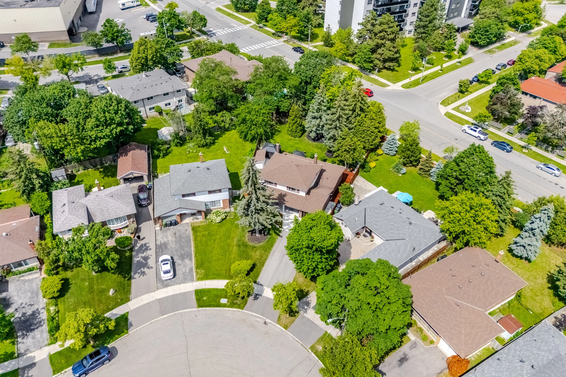 74 Ringway Crescent, Etobicoke - photo 2