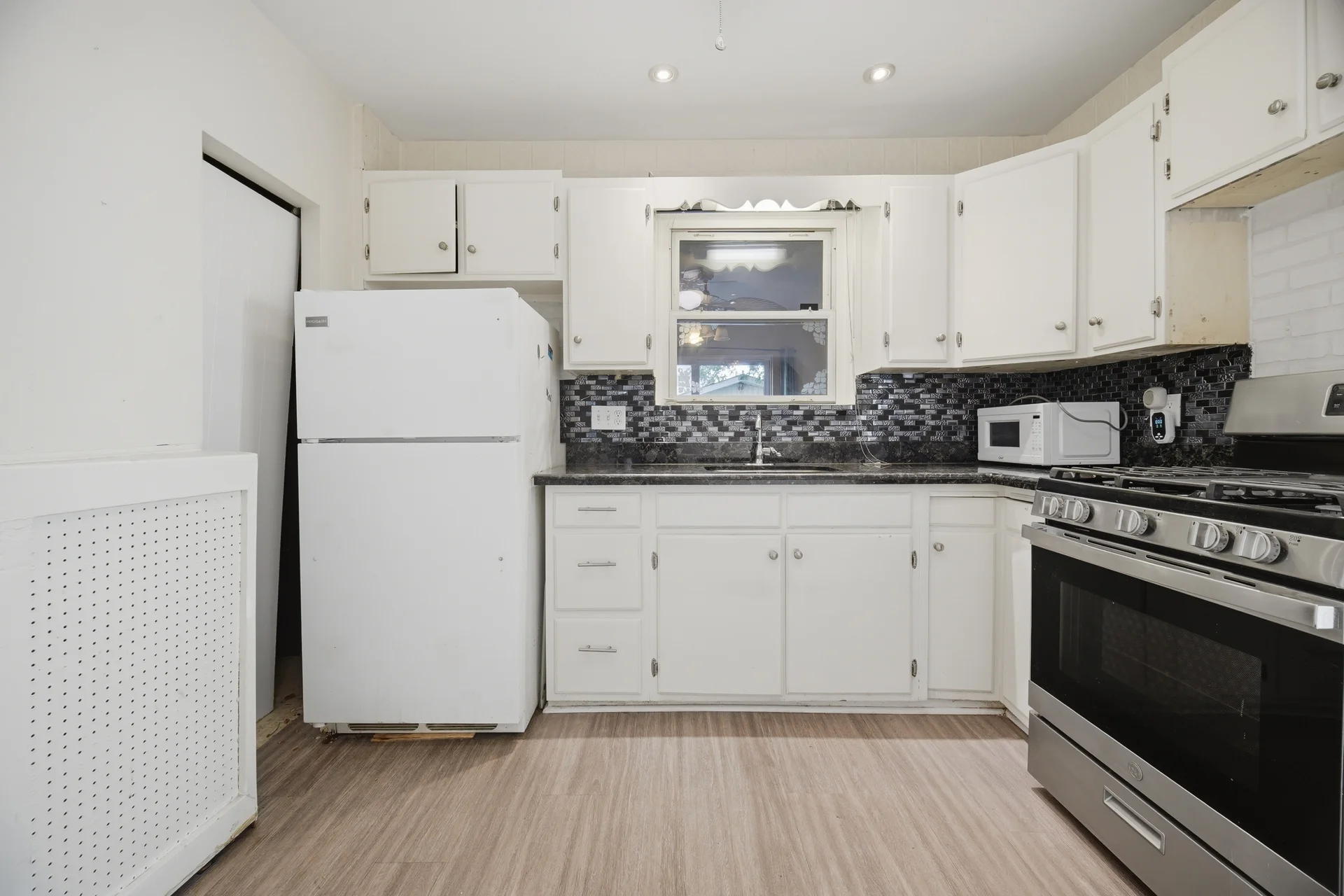 25 Hope Avenue, Hamilton - photo 16
